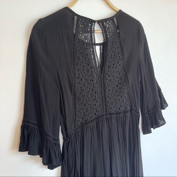 Forever 21 Black Lace Front and Back Panel  3/4 Flutter Sleeve - Picture 7 of 15